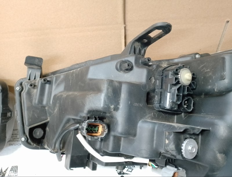 Фары диодные в сборе передние q50 V37