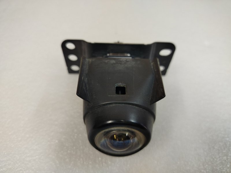 Камера передняя Toyota Land Cruiser Prado J150