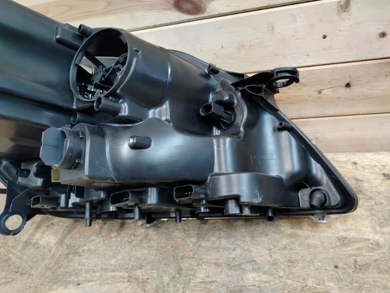 Фара ксеноновая передняя левая GL 2006-2012 X164