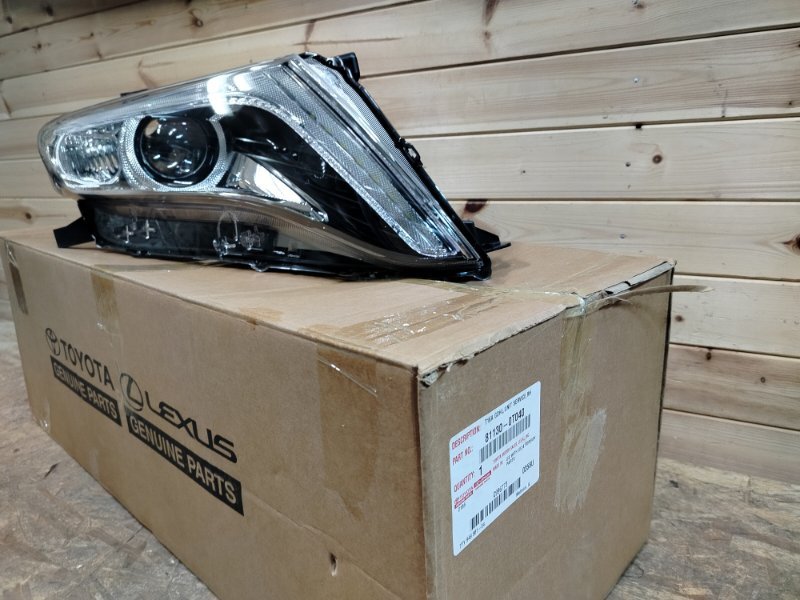 Фара ксеноновая передняя правая Venza 2012-2016 GV10