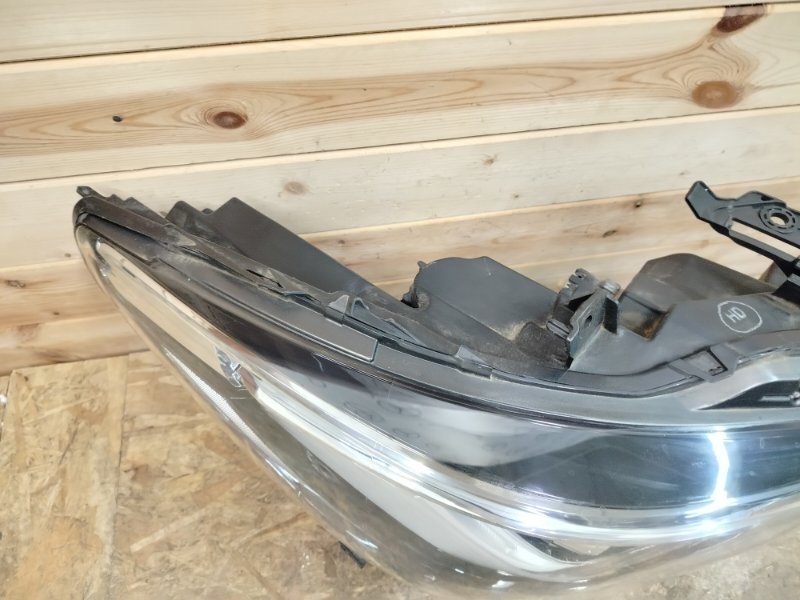 Фара светодиодная адаптивная передняя правая QX80 2017-2024 Z62