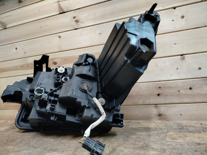 Фара светодиодная адаптивная передняя правая QX80 2017-2024 Z62