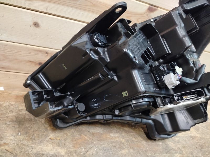 Фара светодиодная передняя правая Sequoia 2022-2025 XK80