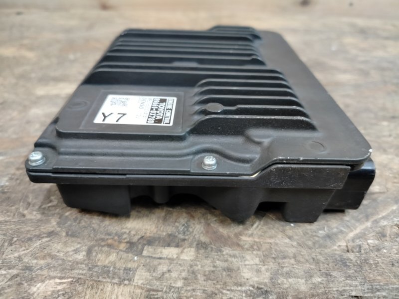 Блок управления двигателем Toyota Camry V70