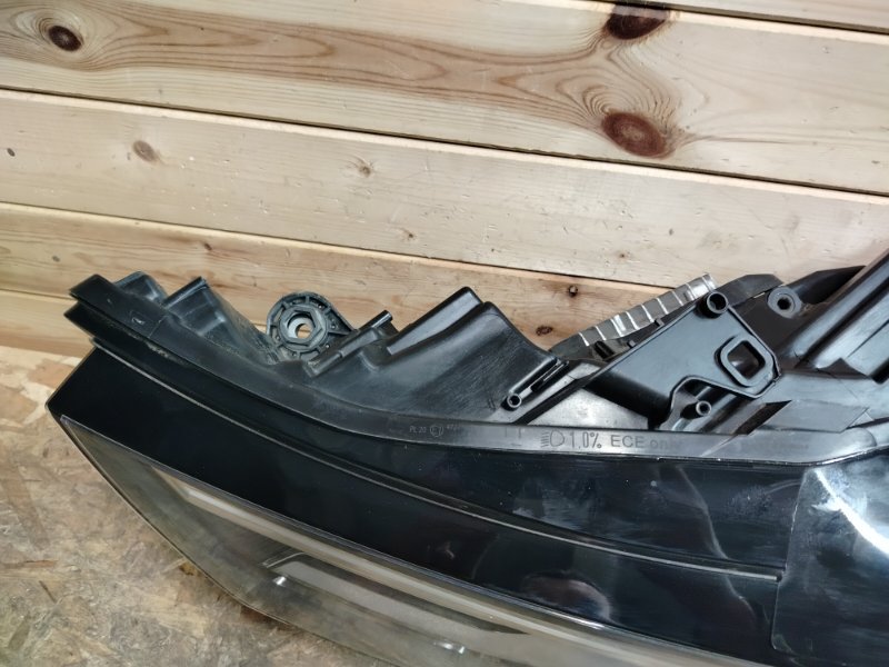 Фара светодиодная передняя левая A6 2018-2025 C8