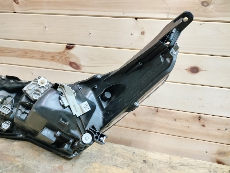 Фара светодиодная передняя правая Corolla 2016-2019 180