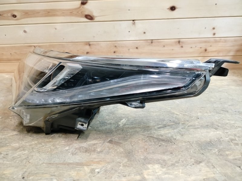 Фара светодиодная передняя левая Toyota Corolla 180