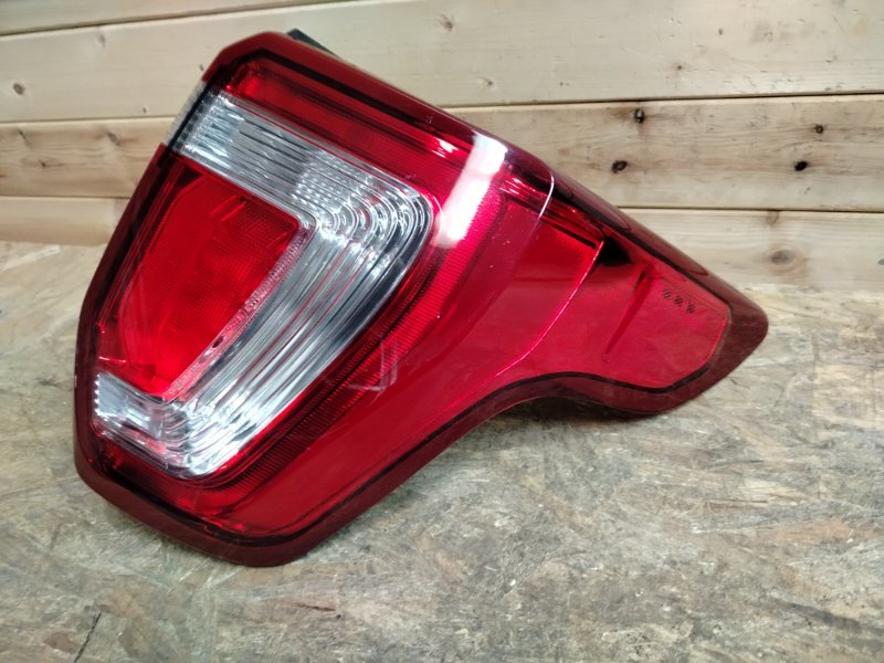 Запчасть фонарь светодиодный задний правый Ford Explorer 5 2017-2019 U502 DB5Z13404D контрактная Фонарь светодиодный задний правый Ford Explorer 5 2017-2019 U502 DB5Z13404D контрактная