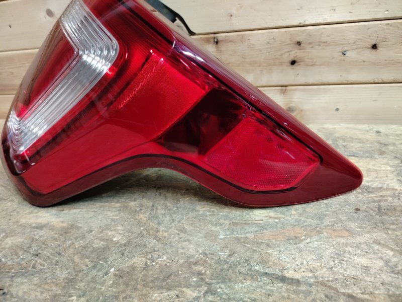 Фонарь светодиодный задний правый Ford Explorer 5 U502 Фонарь светодиодный задний правый Ford Explorer 5 U502