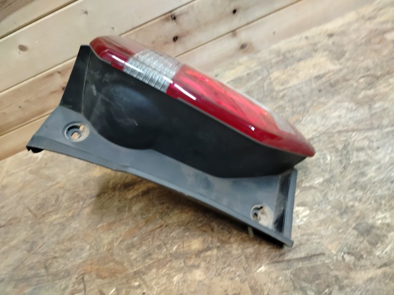 Фонарь светодиодный задний правый Explorer 5 2017-2019 U502 Фонарь светодиодный задний правый Explorer 5 2017-2019 U502