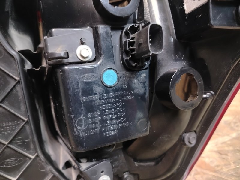 Фонарь светодиодный задний левый Explorer 5 2017-2019 U502 Фонарь светодиодный задний левый Explorer 5 2017-2019 U502