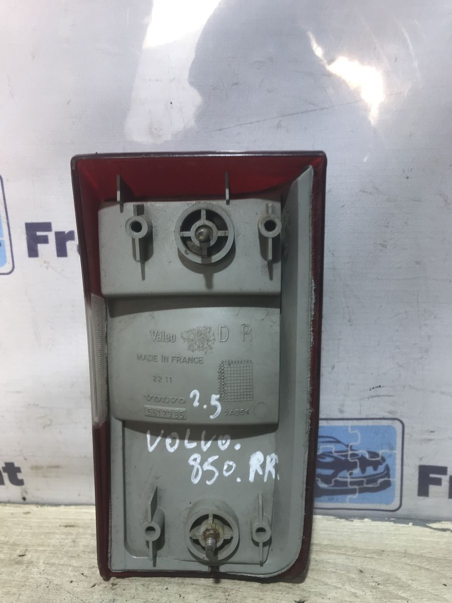 Фонарь в крышку багажника задний 850 I 1993 B5252S