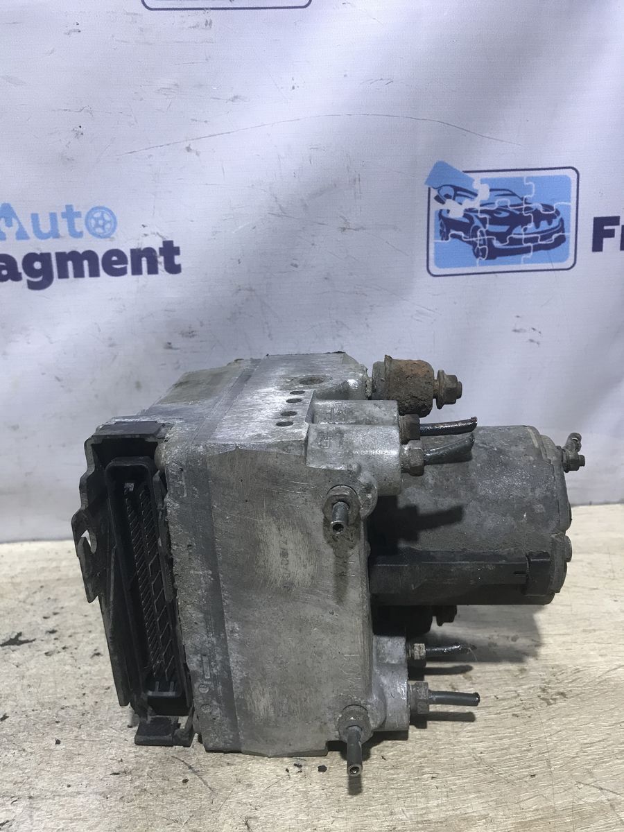 Блок ABS (насос) Honda Accord V F18A3