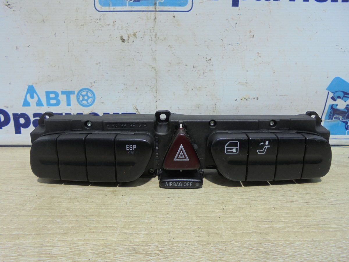 Блок кнопок Mercedes-Benz C-Class 2001 M111 2038203710 Б/У