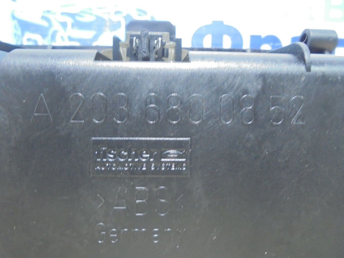 Пепельница C-Class 2001 M111