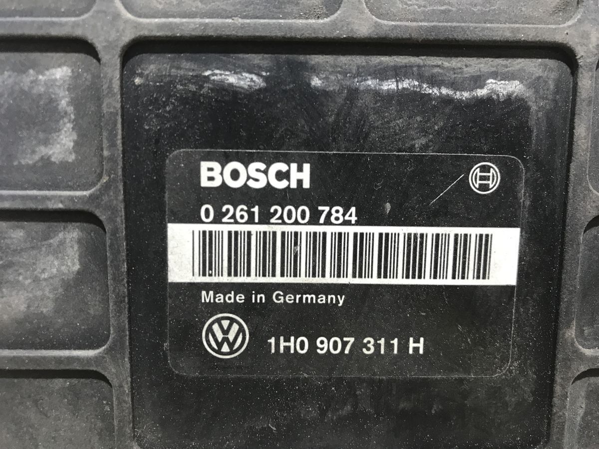 Блок управления двигателем Volkswagen Golf Mk3 ABS 1.8