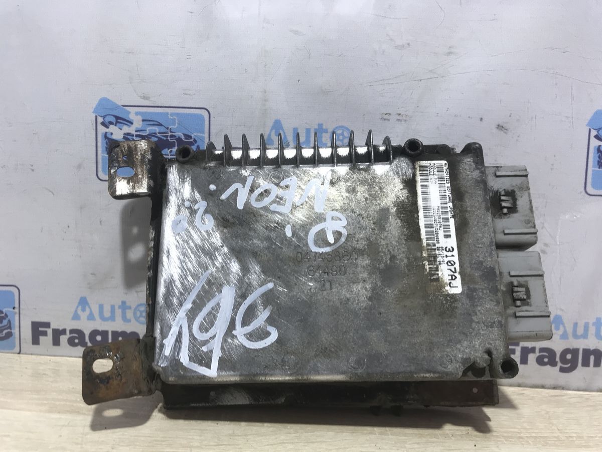 Запчасть блок управления двигателем Dodge Neon 2 2001 ECB 2.0 05293107AJ Б/У Блок управления двигателем Dodge Neon 2 2001 ECB 2.0 05293107AJ Б/У