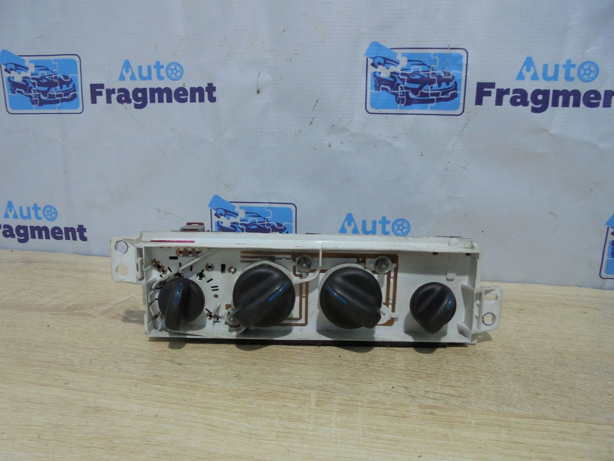 Блок управления отопителем Chrysler PT Cruiser 2001 ECC 2.0 04885336АА Б/У