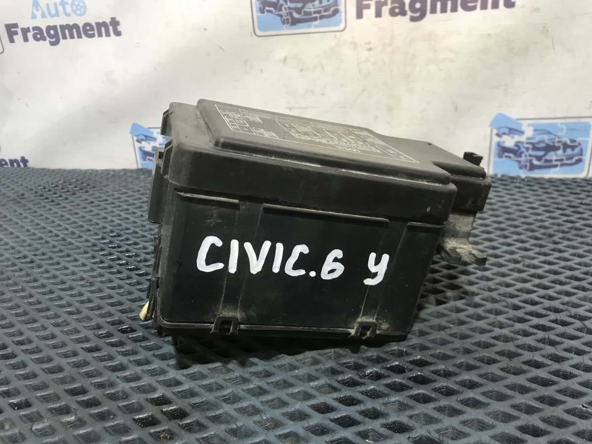 Блок предохранителей Honda Civic 2000 D14Z3 1.4 3825AST3G000 Б/У