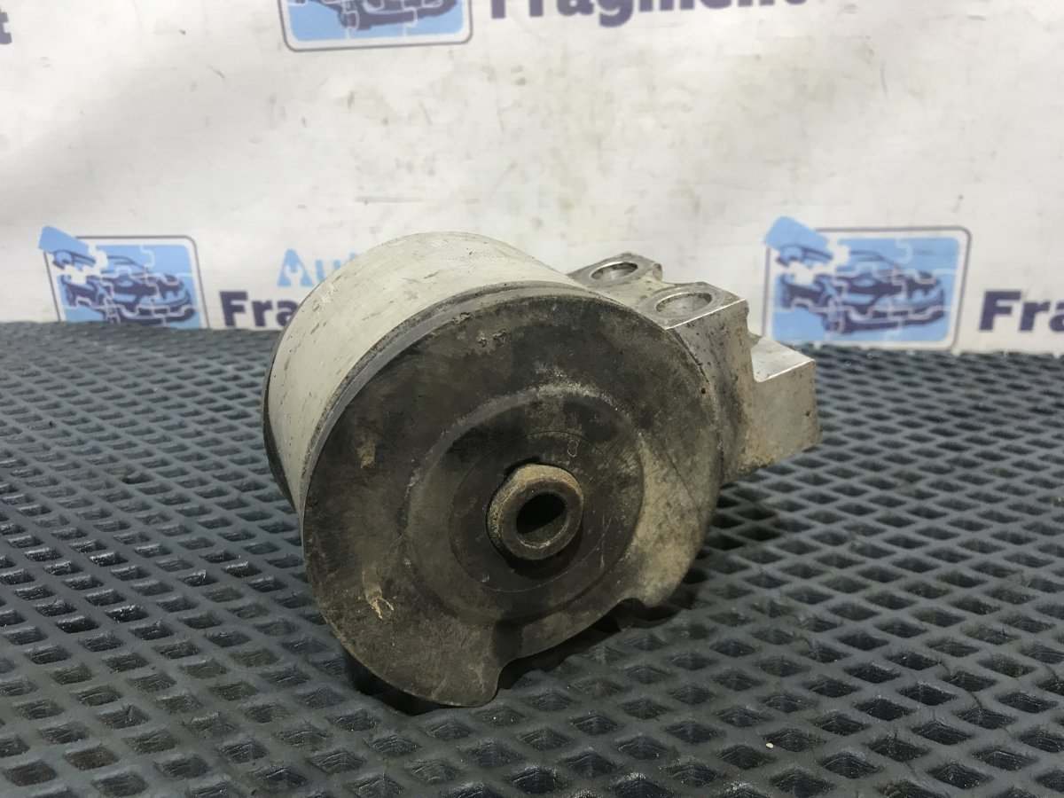 Опора двигателя левая Honda Civic D14Z3 1.4