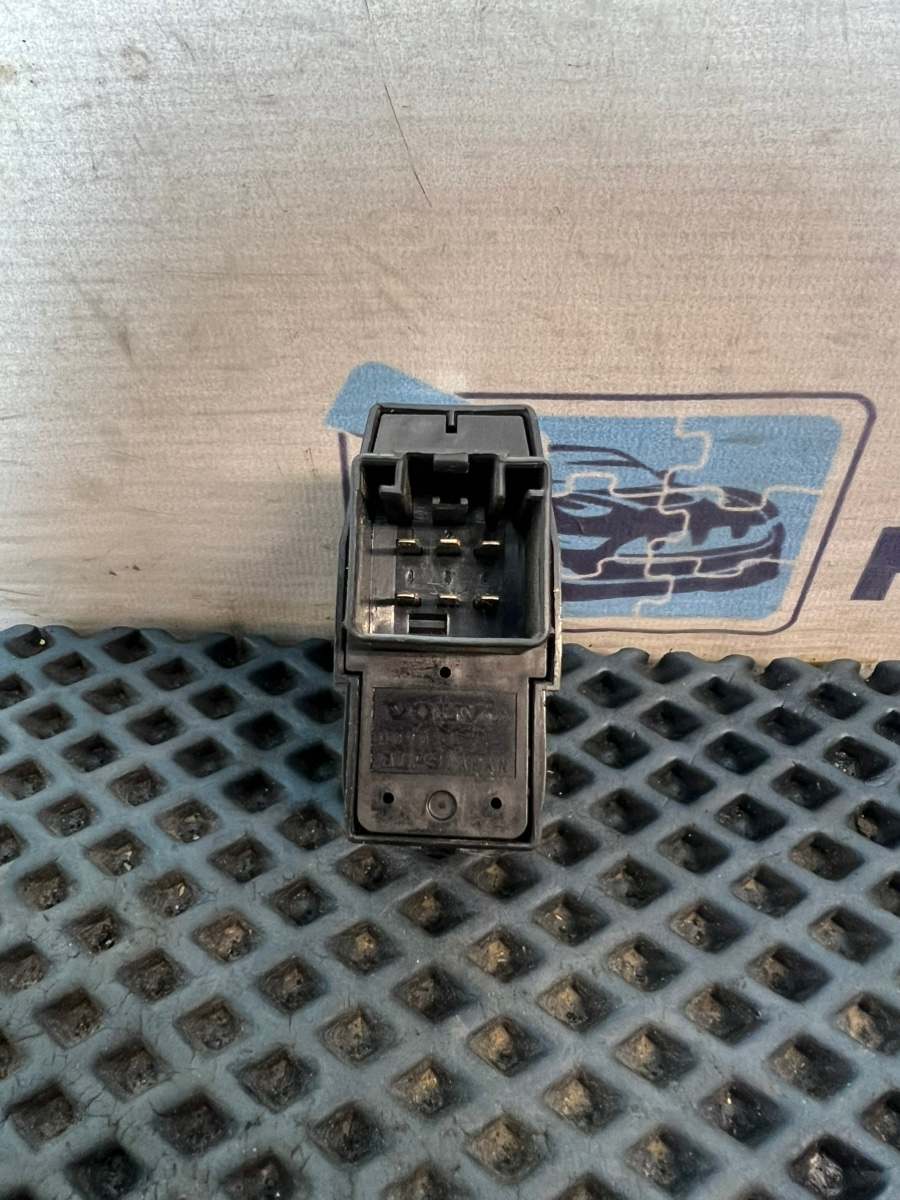 Кнопка стеклоподъемника задняя правая S80 I 2000 B5204T