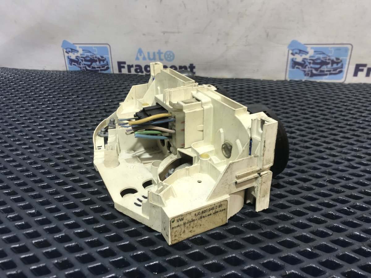 Блок управления отопителем Octavia 2000 AKL 1.6