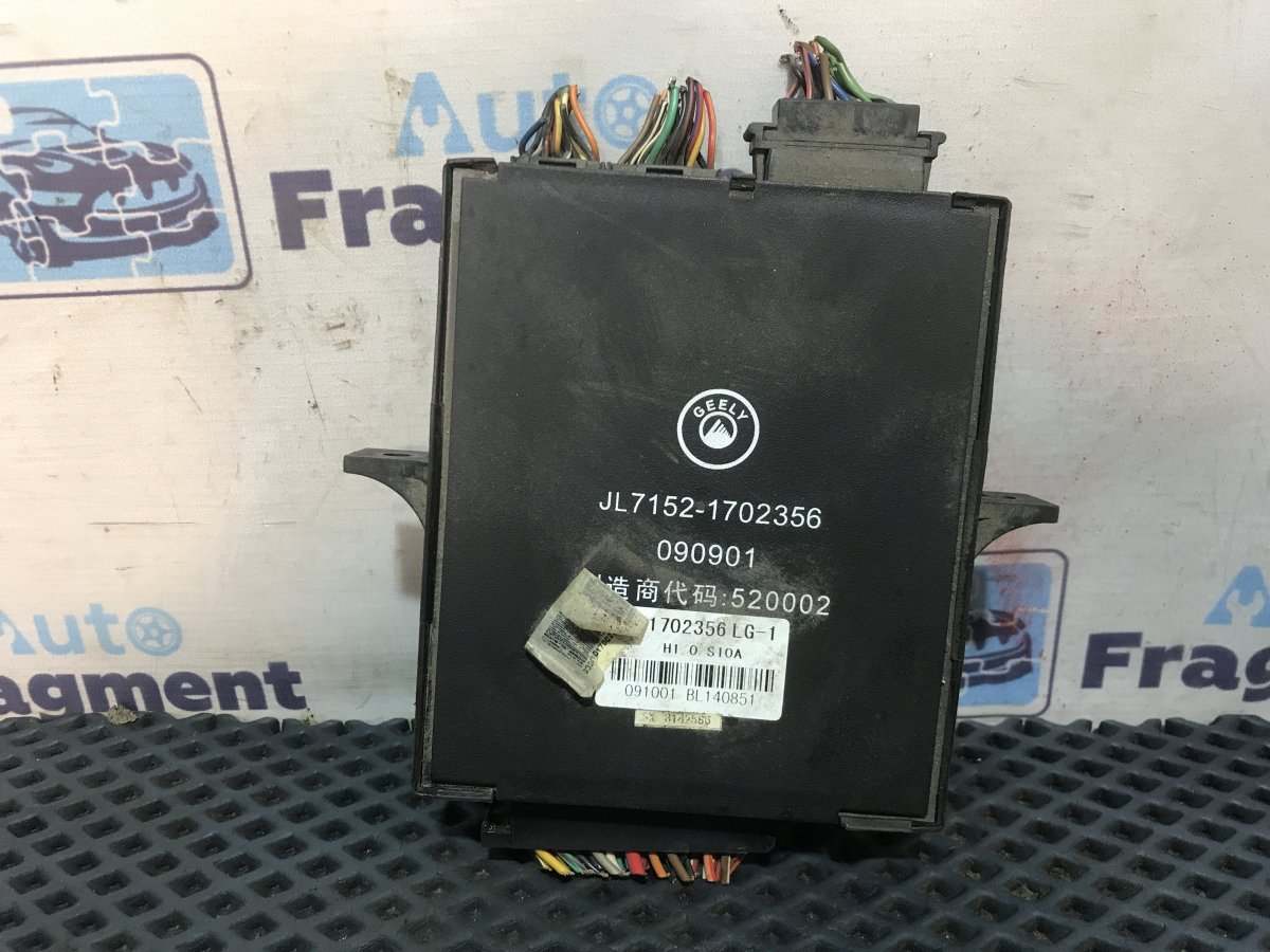 Запчасть блок комфорта Geely MK 2008 5A-FE 1.5 170235LG1 Б/У Блок комфорта Geely MK 2008 5A-FE 1.5 170235LG1 Б/У