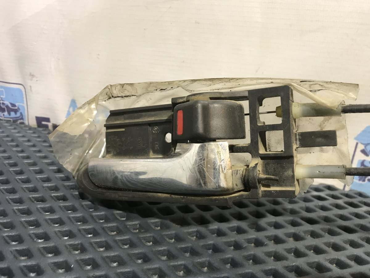 Замок двери задний правый MK 2008 5A-FE 1.5 Замок двери задний правый MK 2008 5A-FE 1.5
