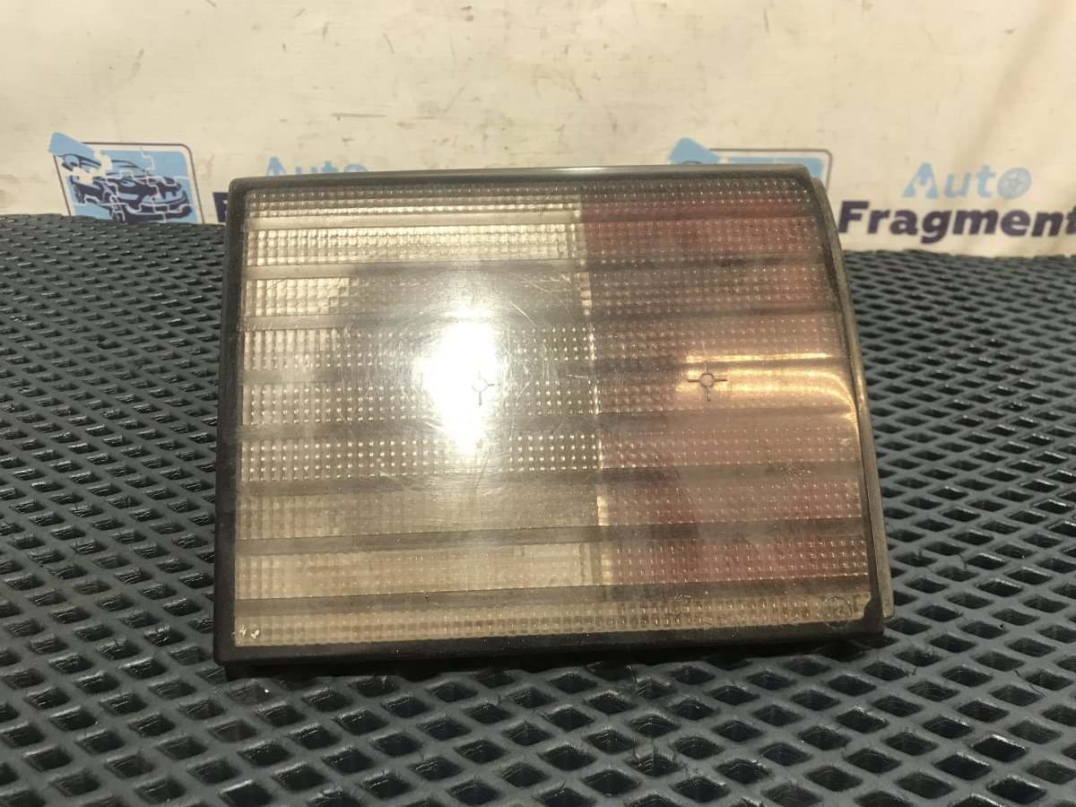 Запчасть фонарь задний левый Лада 2112 2002 1.5 2112 21103716196 Б/У Фонарь задний левый Лада 2112 2002 1.5 2112 21103716196 Б/У