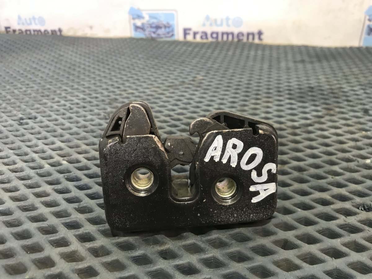 Замок крышки багажника задний Arosa 2001 AUC 1.0 Замок крышки багажника задний Arosa 2001 AUC 1.0