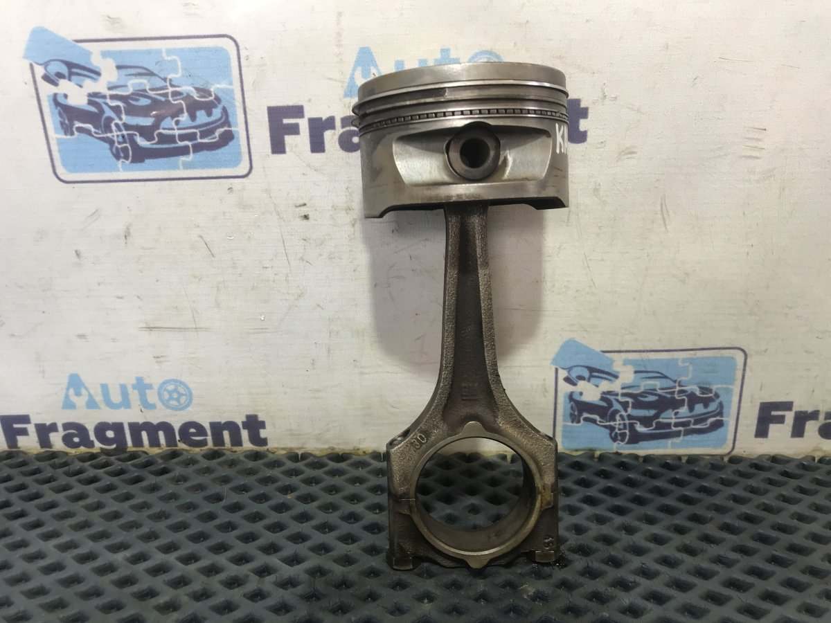 Поршень с шатуном Opel Kadett 1988 E16NZ 1.6 Б/У