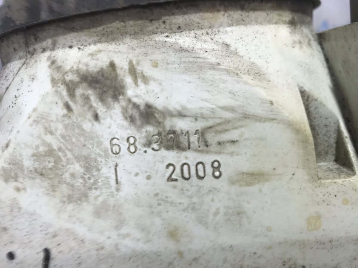 Фара передняя правая 2757 2002 4215 2.9