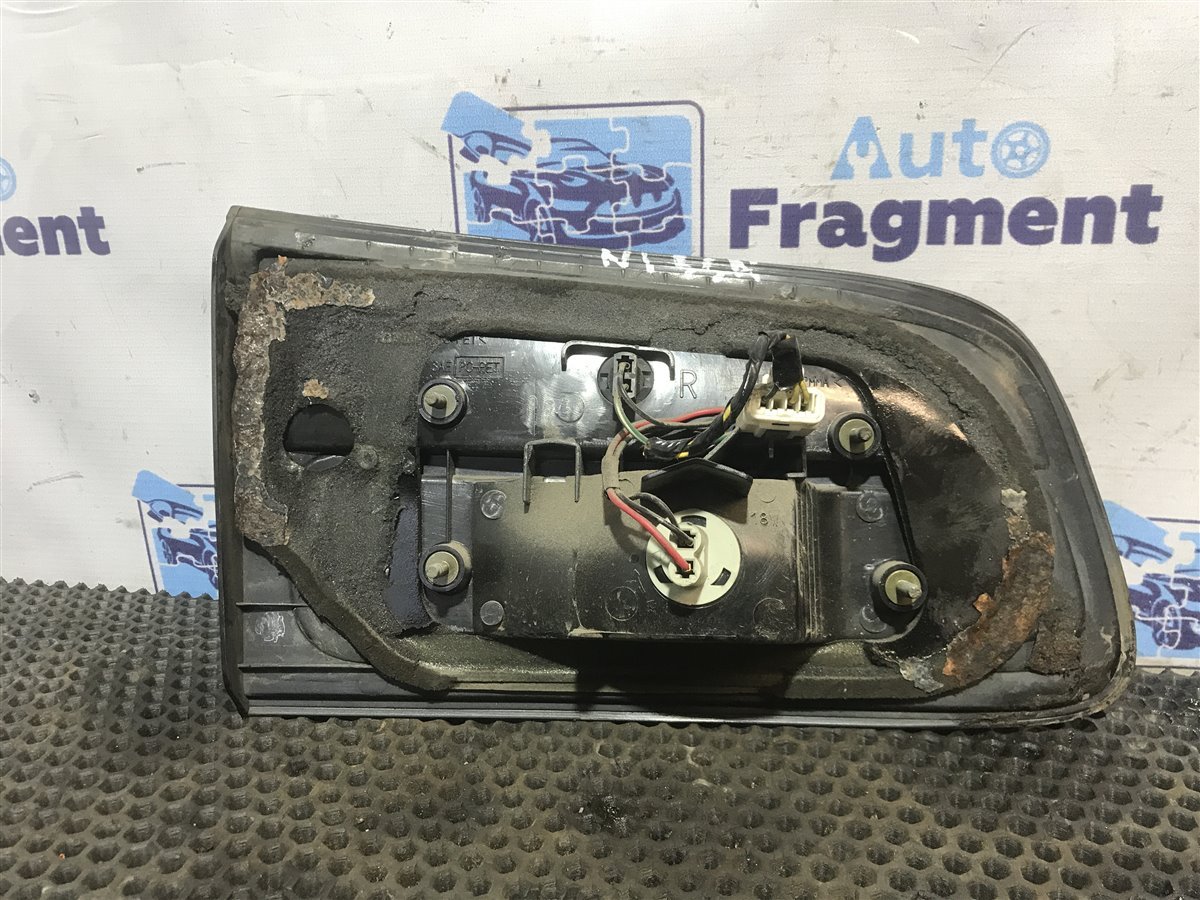 Фонарь задний правый Liberty 2001 QR20 2.0 Фонарь задний правый Liberty 2001 QR20 2.0