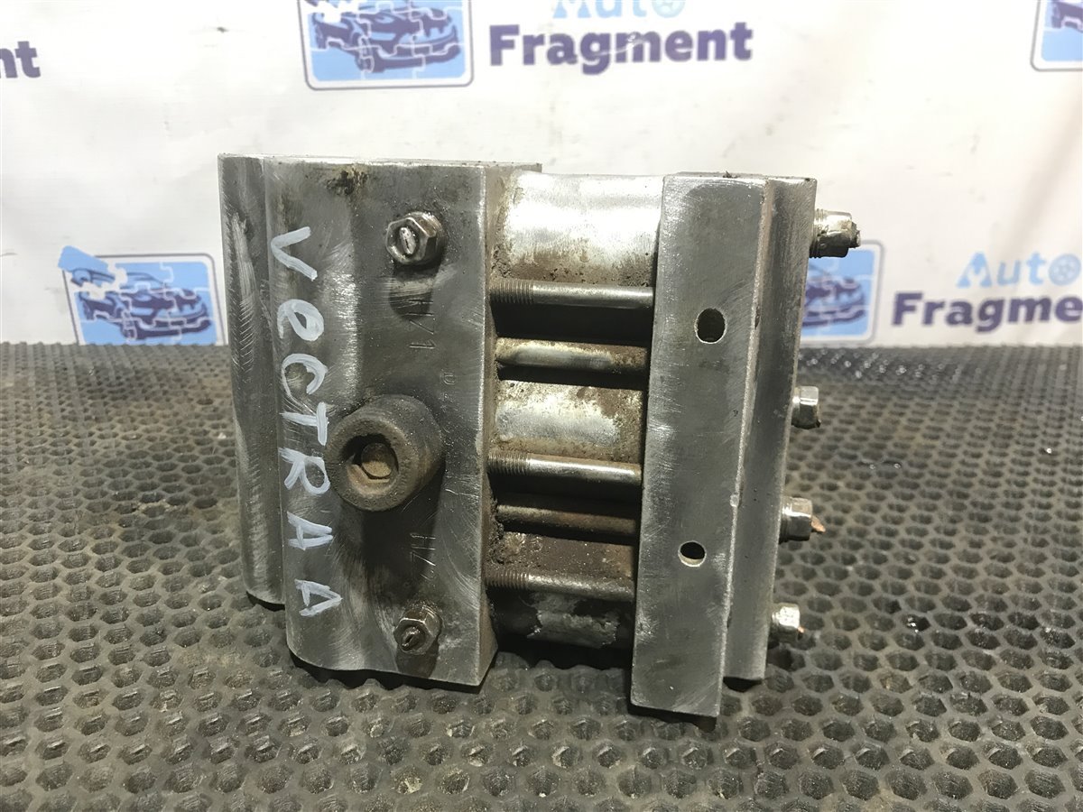 Блок ABS (насос) Opel Vectra A X16SZ 1.6 Блок ABS (насос) Opel Vectra A X16SZ 1.6