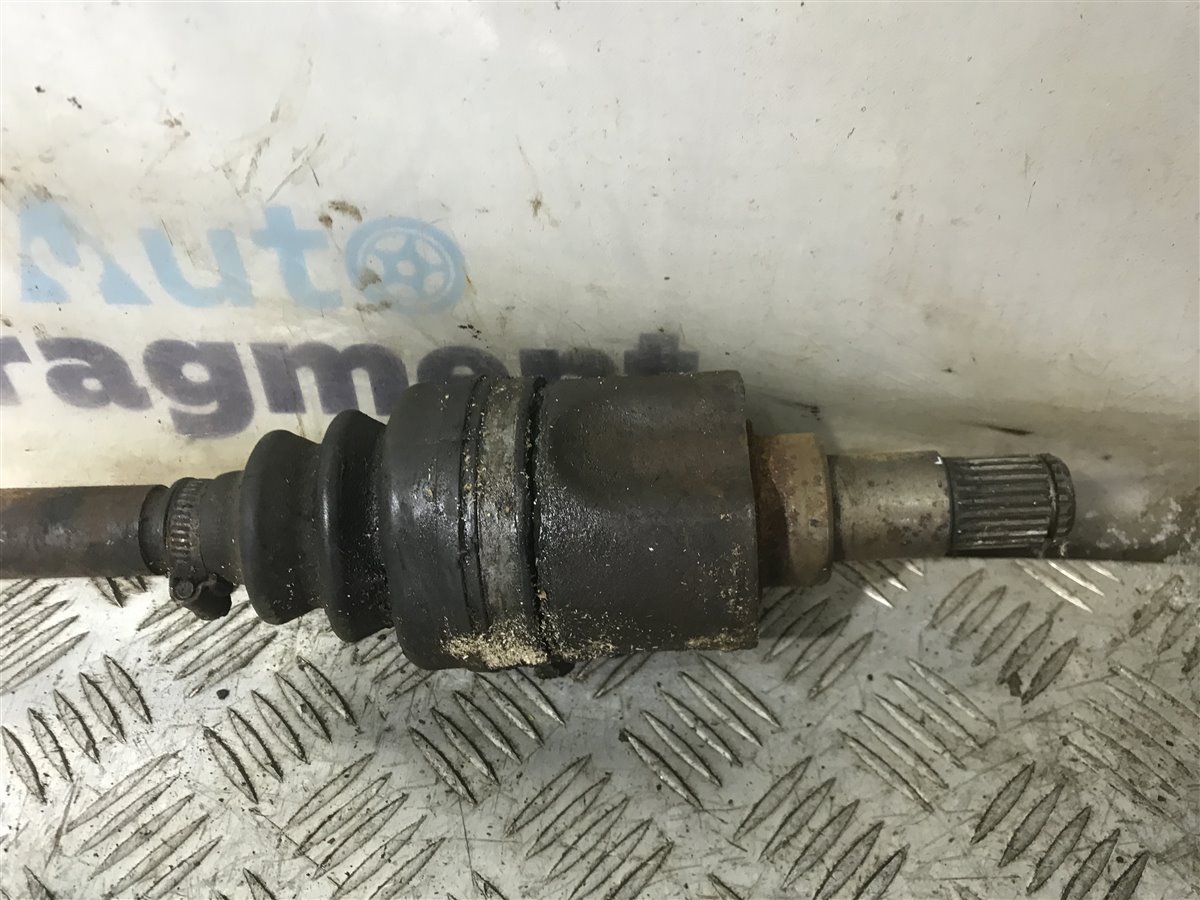 Полуось (привод) передний правый Skoda Felicia 781.135 1.3