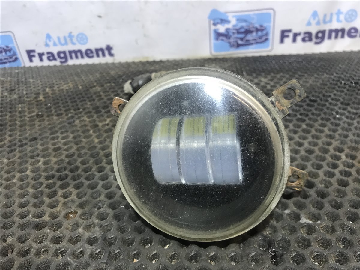 Фара противотуманная передняя правая Renault Logan 2007 K7MF710 1.4 985848585 Б/У