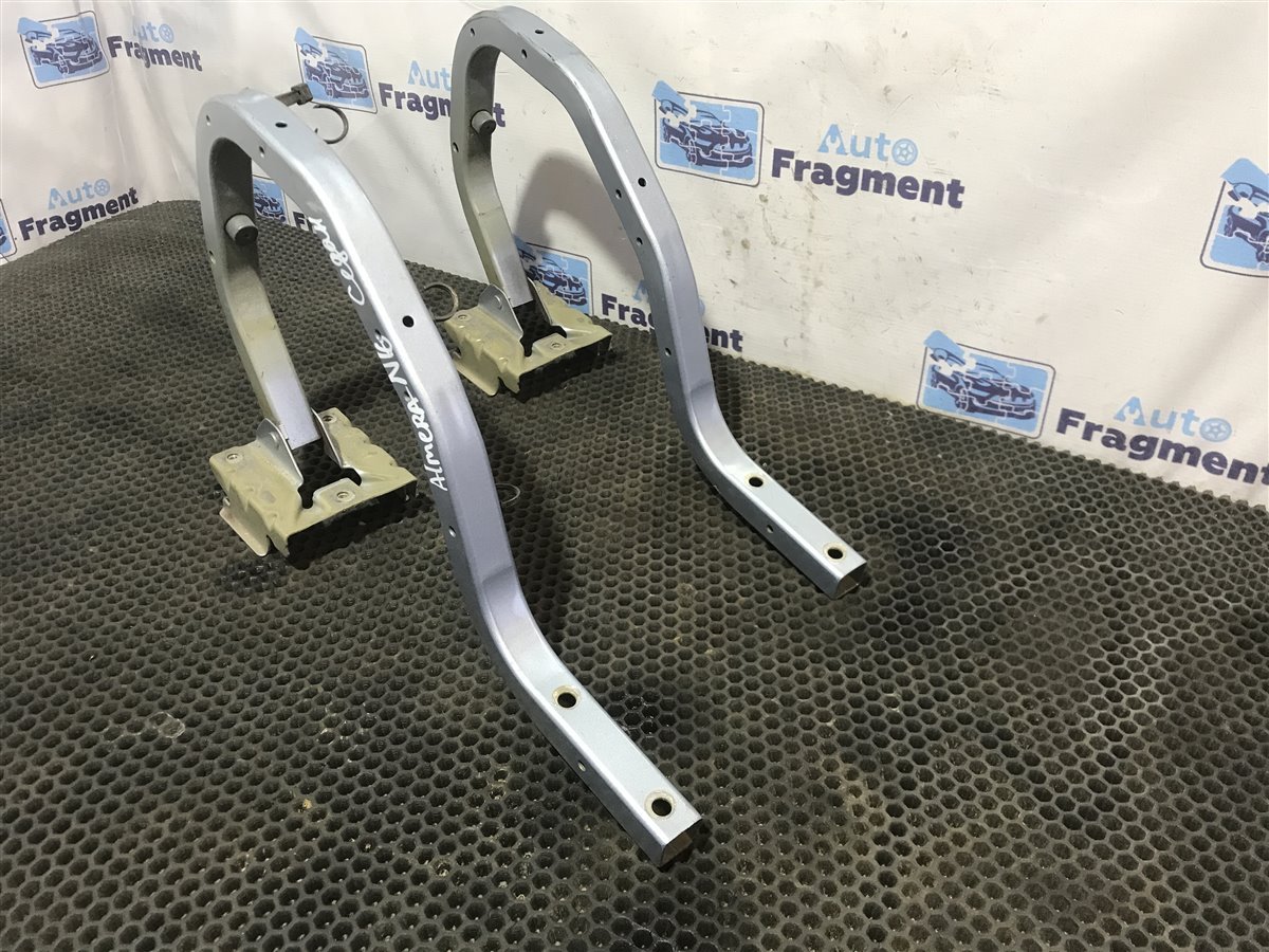 Петли крышки багажника задние Nissan Almera N16 QG18DE 1.8