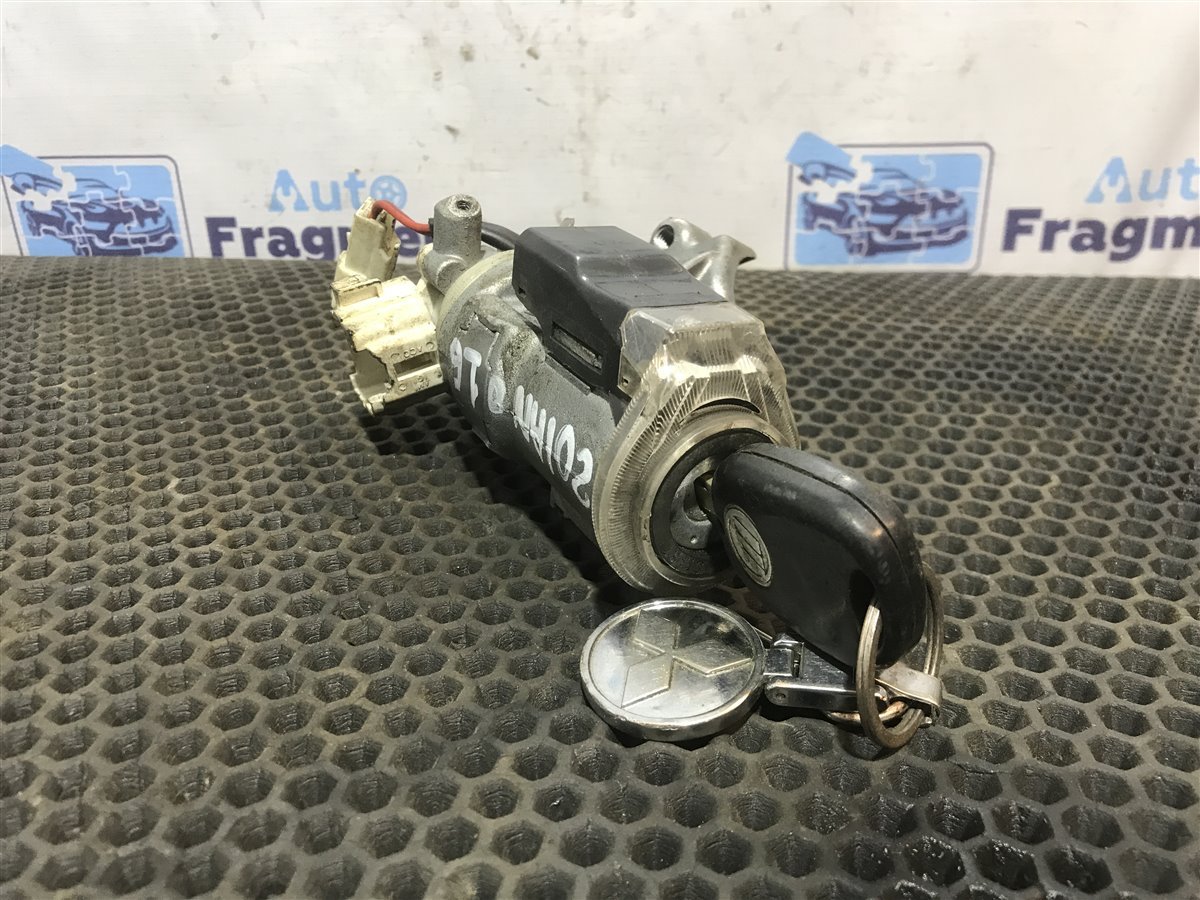 Замок зажигания Solano 2011 LF481Q3 1.6