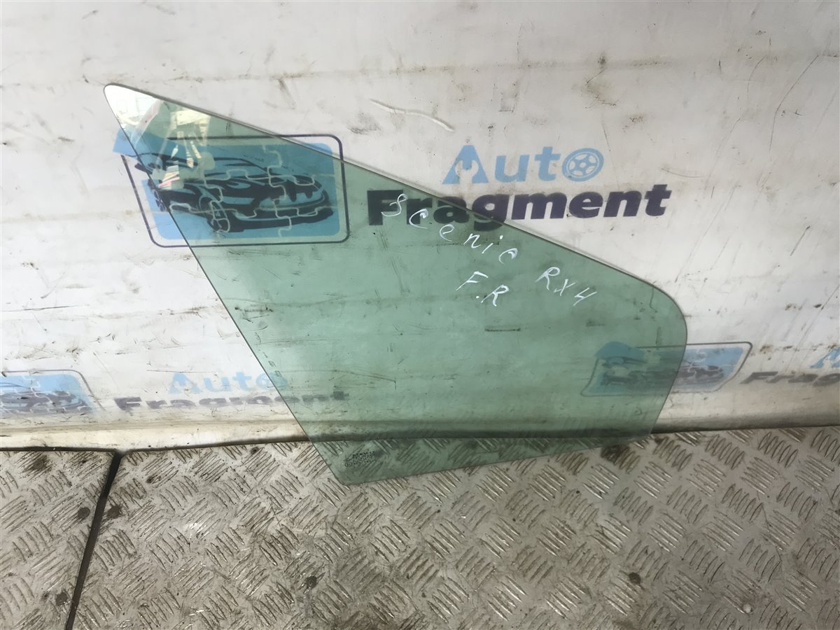 Стекло боковое переднее правое Renault Scenic RX4 2003 2.0 F4R744 7700828359 Б/У
