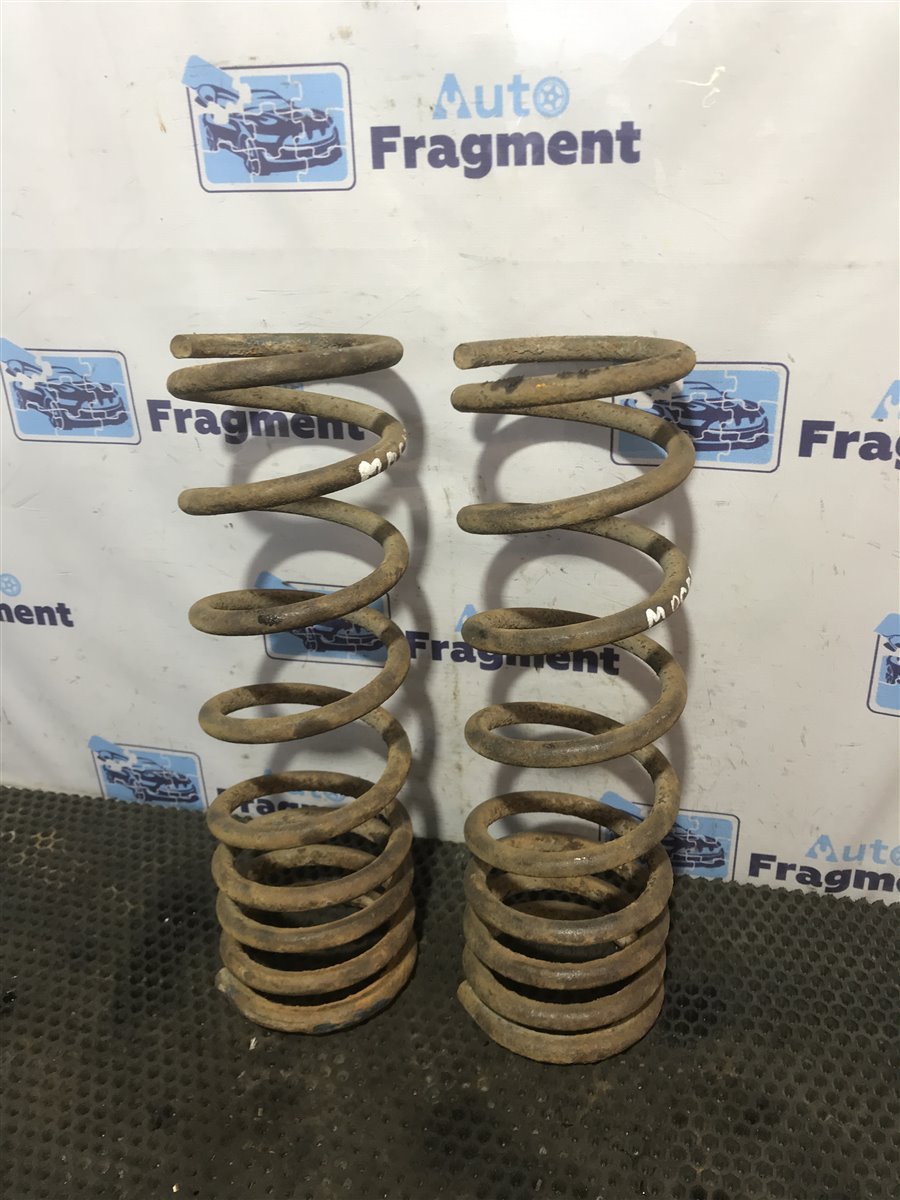 Запчасть пружины задние Москвич 214100 1999 УЗАМ-331.10 1.5 21714 Б/У Пружины задние Москвич 214100 1999 УЗАМ-331.10 1.5 21714 Б/У