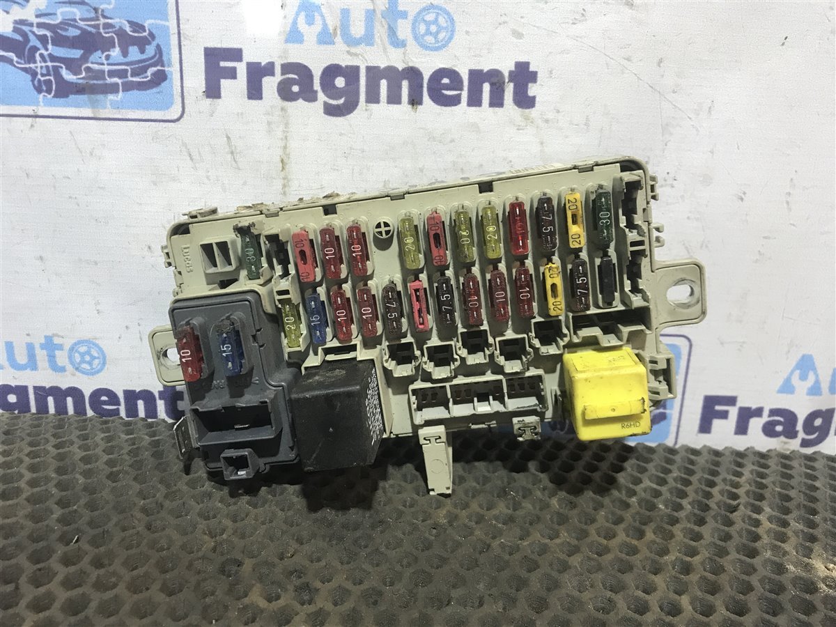 Блок предохранителей Honda Civic 1997 D14A8 1.4 38600ST3G010 Б/У