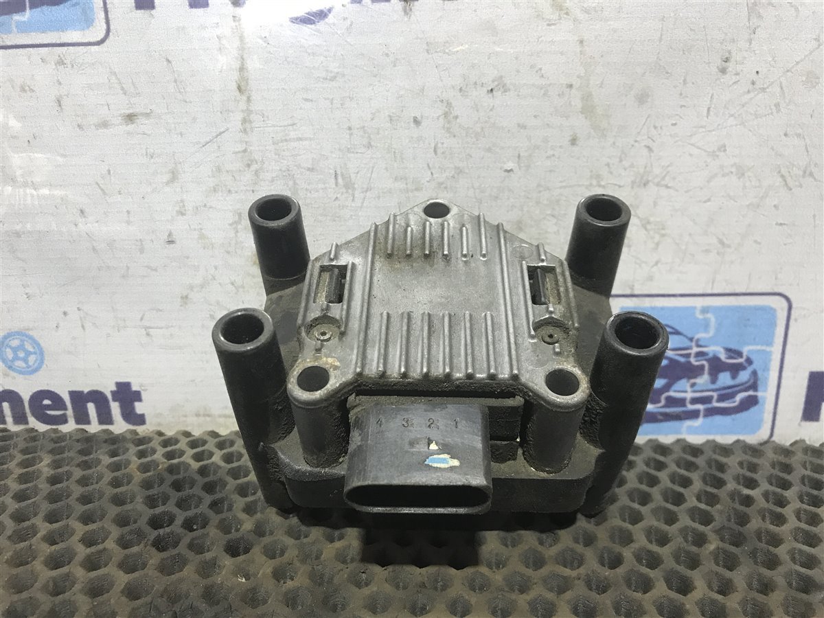 Запчасть катушка зажигания Seat Ibiza 2001 AUD 1.4 032905106F Б/У Катушка зажигания Seat Ibiza 2001 AUD 1.4 032905106F Б/У
