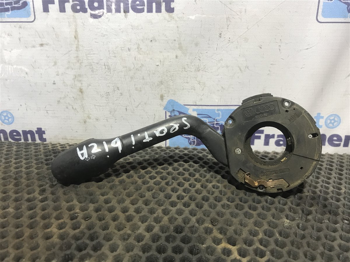 Переключатель поворотов Seat Ibiza 2001 AUD 1.4 1H0953513C Б/У