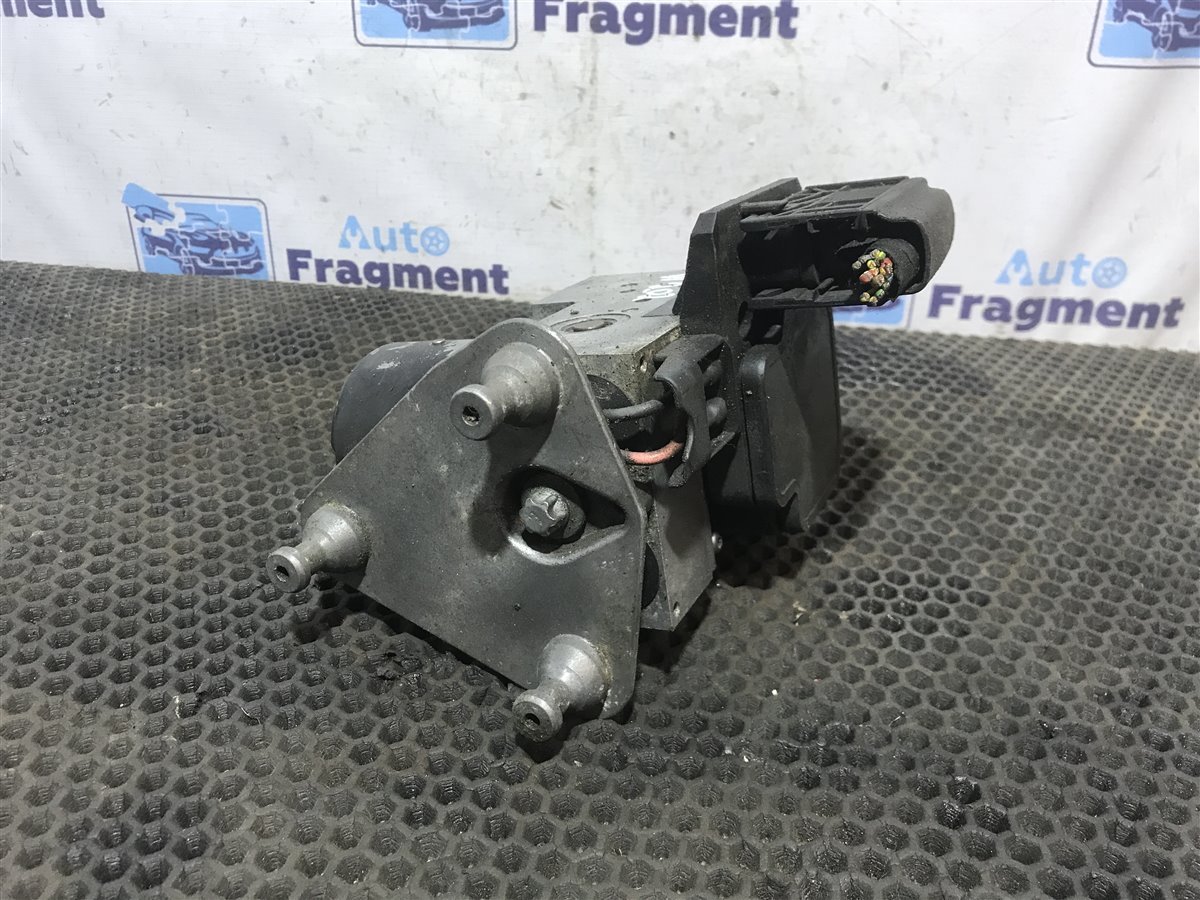 Блок ABS (насос) C-класс W202 1998 111.921 1.8 Блок ABS (насос) C-класс W202 1998 111.921 1.8