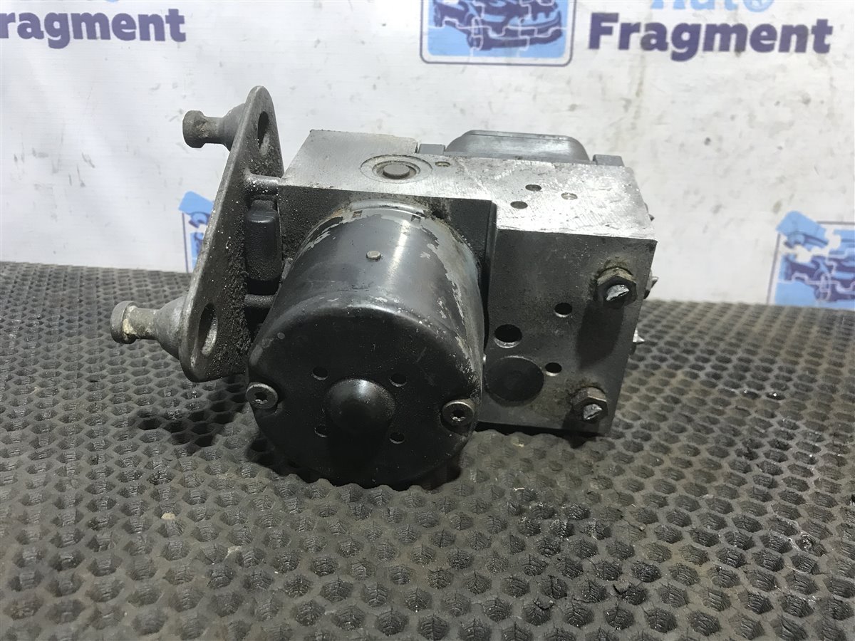 Блок ABS (насос) C-класс W202 1998 111.921 1.8 Блок ABS (насос) C-класс W202 1998 111.921 1.8