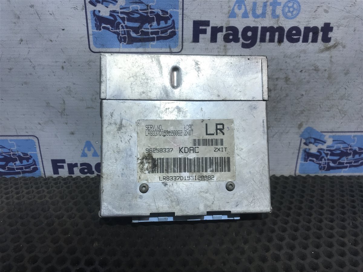 Запчасть блок управления двигателем Daewoo Nexia 2007 A15MF 1.5 96258337 Б/У Блок управления двигателем Daewoo Nexia 2007 A15MF 1.5 96258337 Б/У