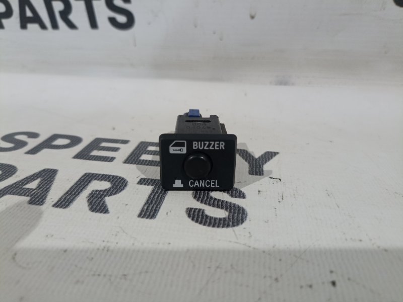 Кнопка центрального замка Toyota Pronard 2000 GH-MCX20 1MZ-FE 84987-50040 Б/У