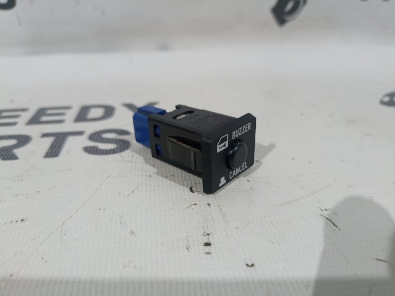 Кнопка центрального замка Pronard 2000 GH-MCX20 1MZ-FE