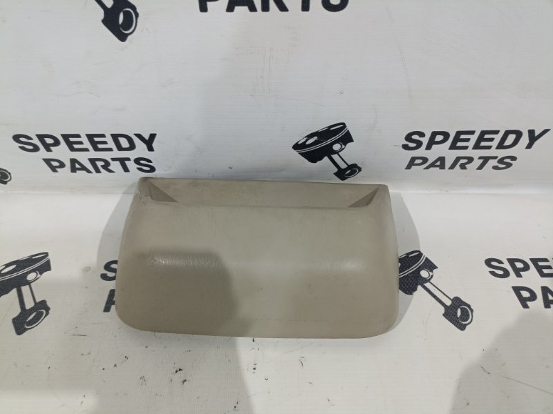 Накладка стоп-сигнала задняя Toyota Pronard 2000 GH-MCX20 1MZ-FE 81977-AC010-A0 Б/У