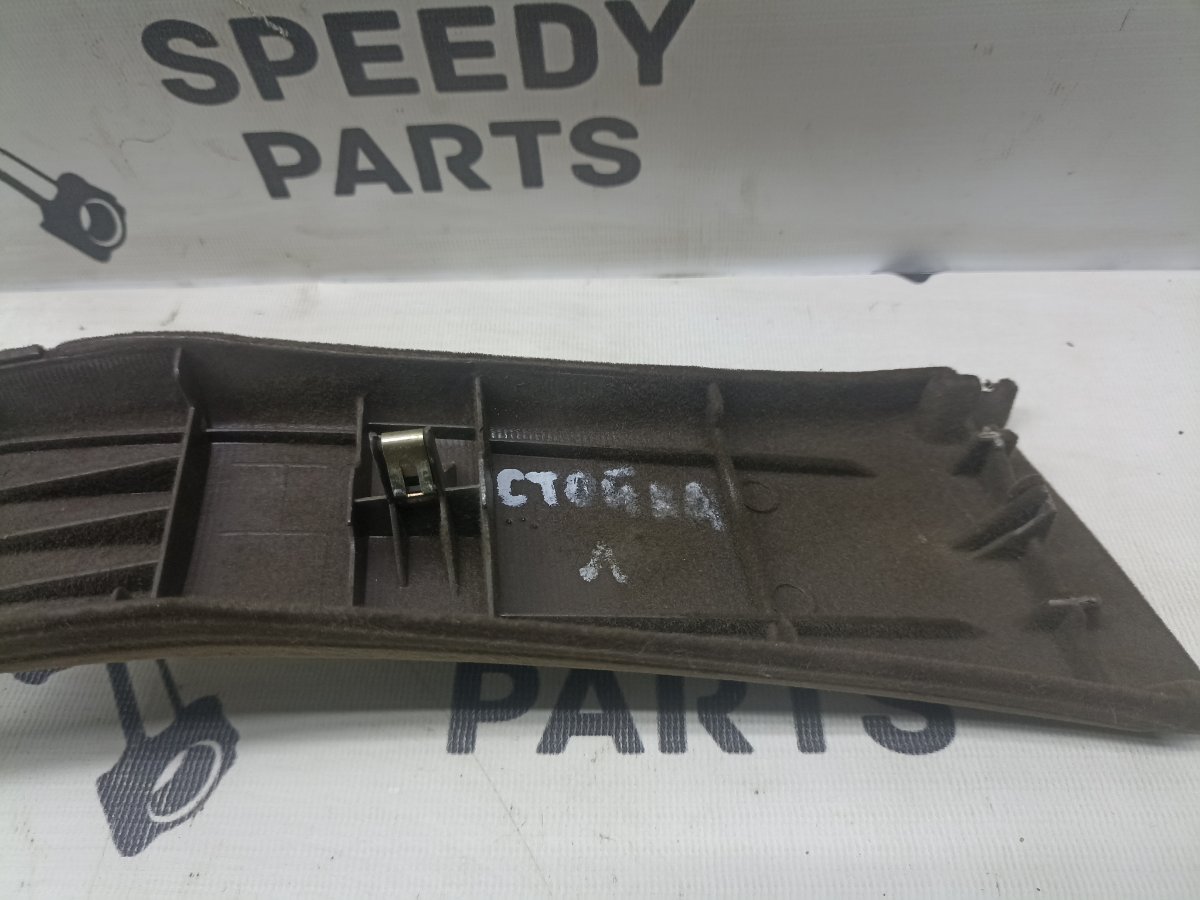 Накладка на стойку кузова левая Mark II 1990 E-GX81 1G-FE Накладка на стойку кузова левая Mark II 1990 E-GX81 1G-FE